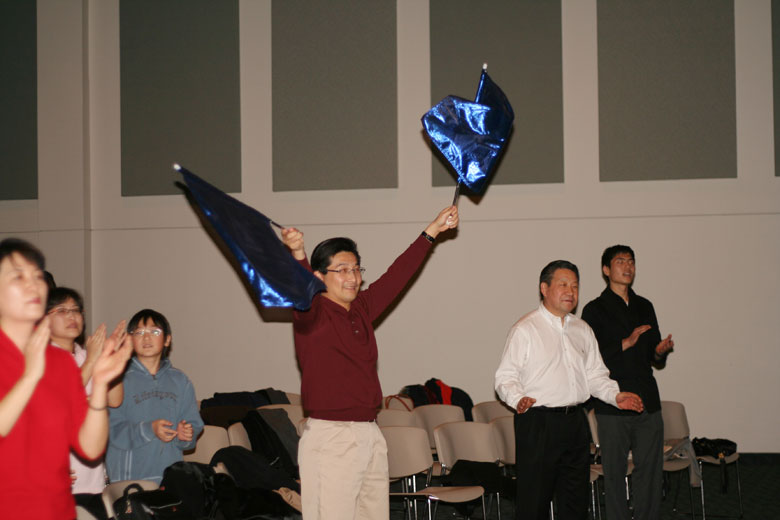 011109-worship (20).jpg